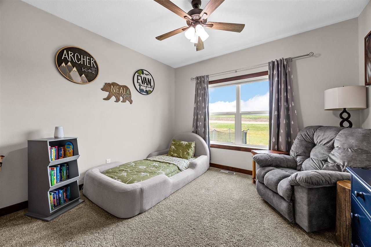 3176 Artesian Road Marion IA 52302