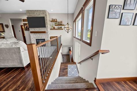 3176 Artesian Road Marion IA 52302