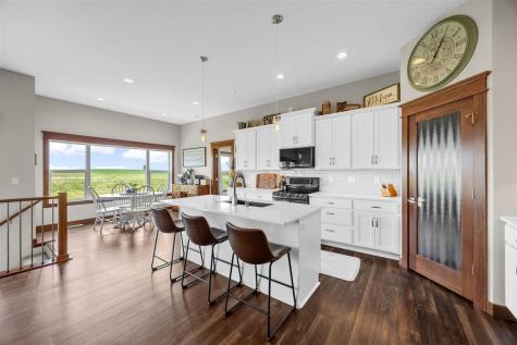 3176 Artesian Road Marion IA 52302