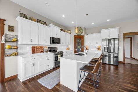 3176 Artesian Road Marion IA 52302