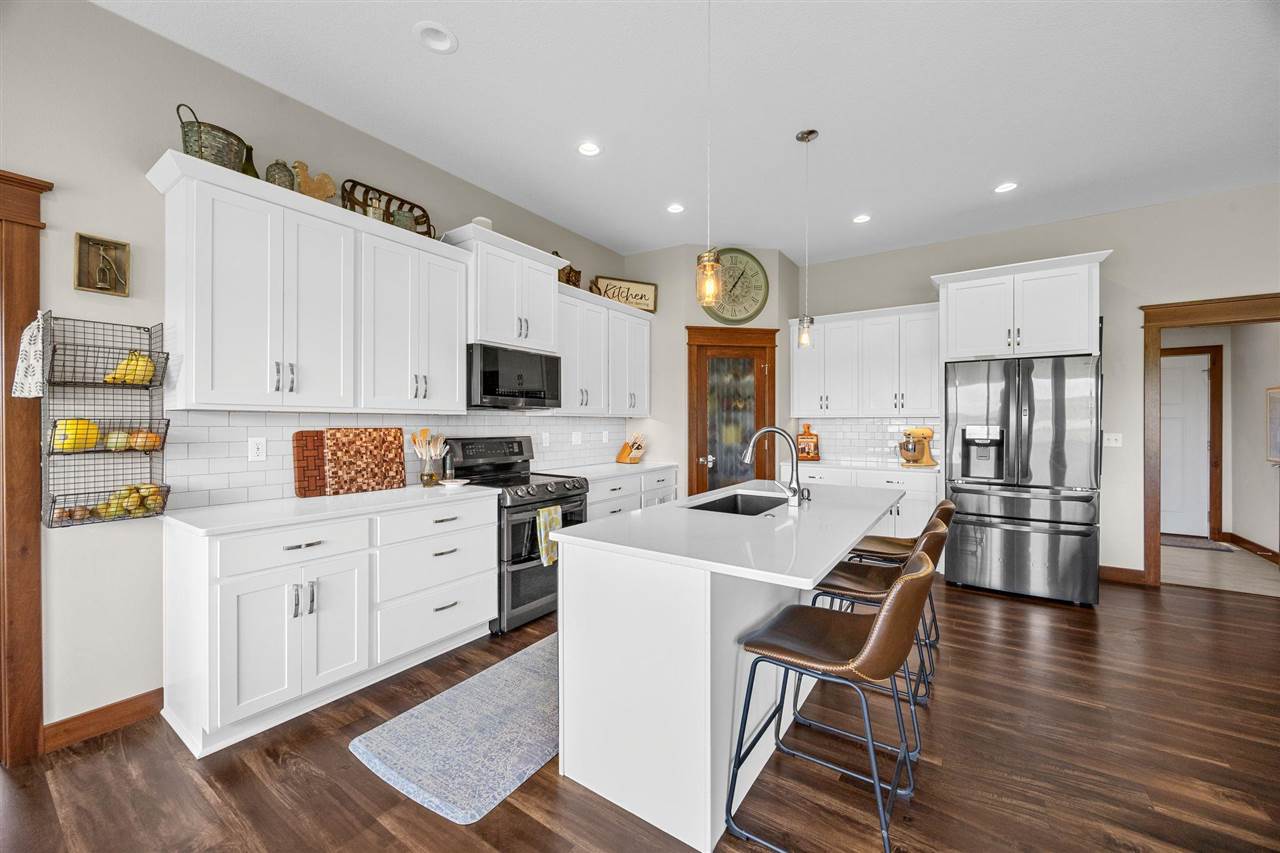 3176 Artesian Road Marion IA 52302