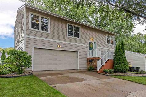 1280 Esther Court Iowa City IA 52240