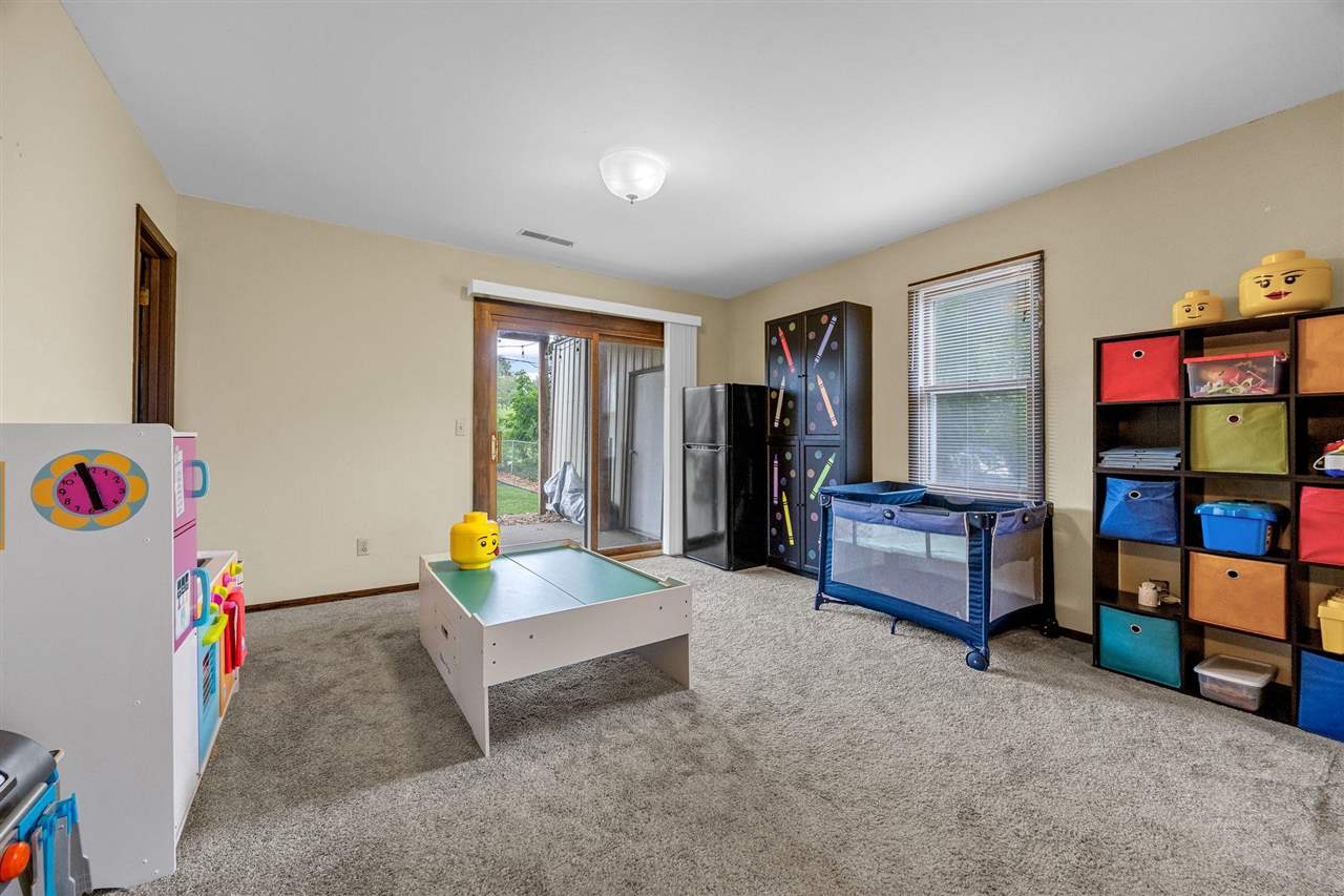 1280 Esther Court Iowa City IA 52240
