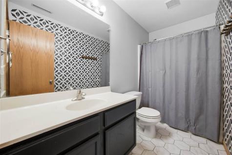1372 Woolridge Drive Coralville IA 52241
