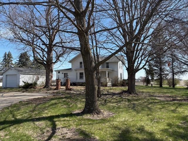 4588 NE Sutliff Road Solon IA 52333
