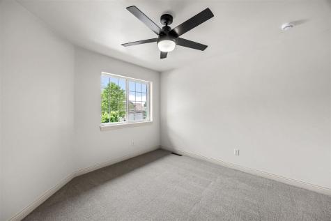 4421 Tempe Place Iowa City IA 52246