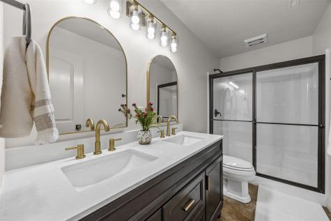 4421 Tempe Place Iowa City IA 52246