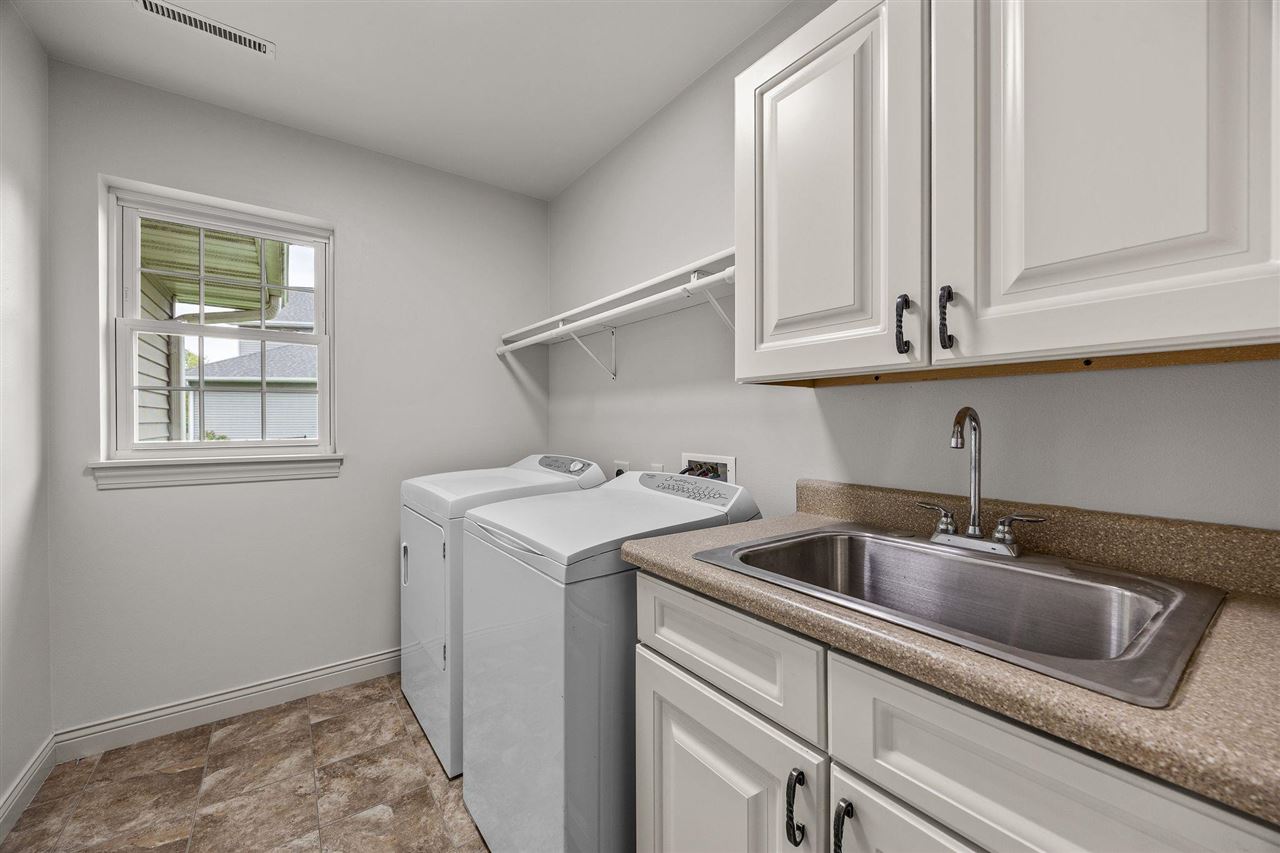 4421 Tempe Place Iowa City IA 52246