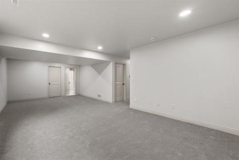 4421 Tempe Place Iowa City IA 52246