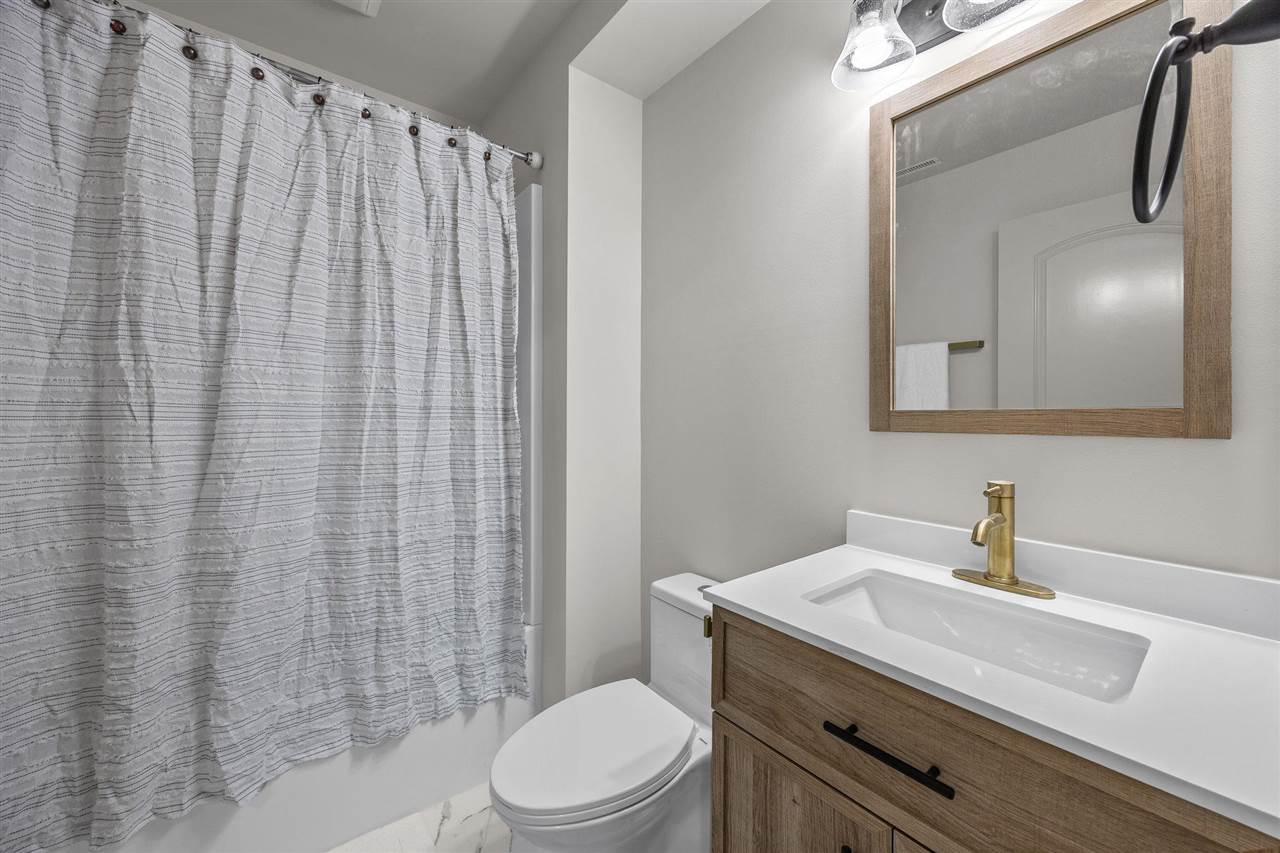 4421 Tempe Place Iowa City IA 52246