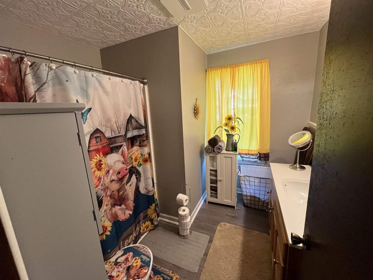 106 E 6th Street Other IA 50228