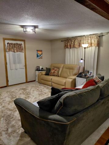 106 E 6th Street Other IA 50228