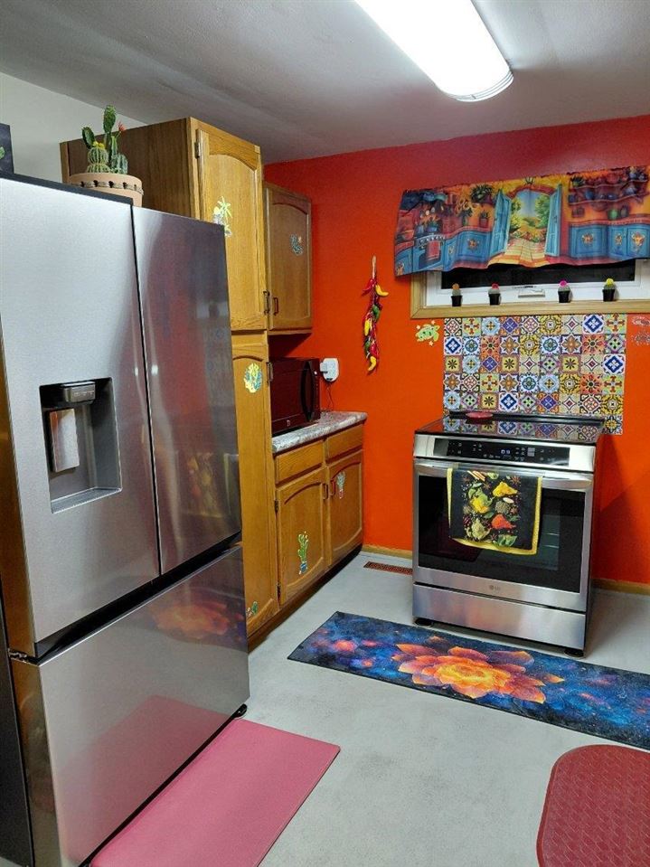 106 E 6th Street Other IA 50228