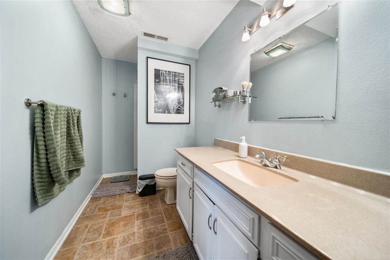 1818 Flatiron Avenue Iowa City IA 52240