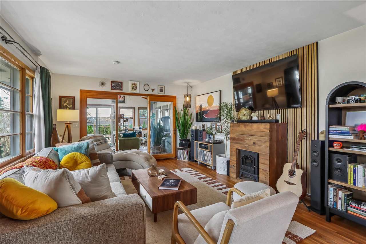 819 14th Avenue Coralville IA 52241