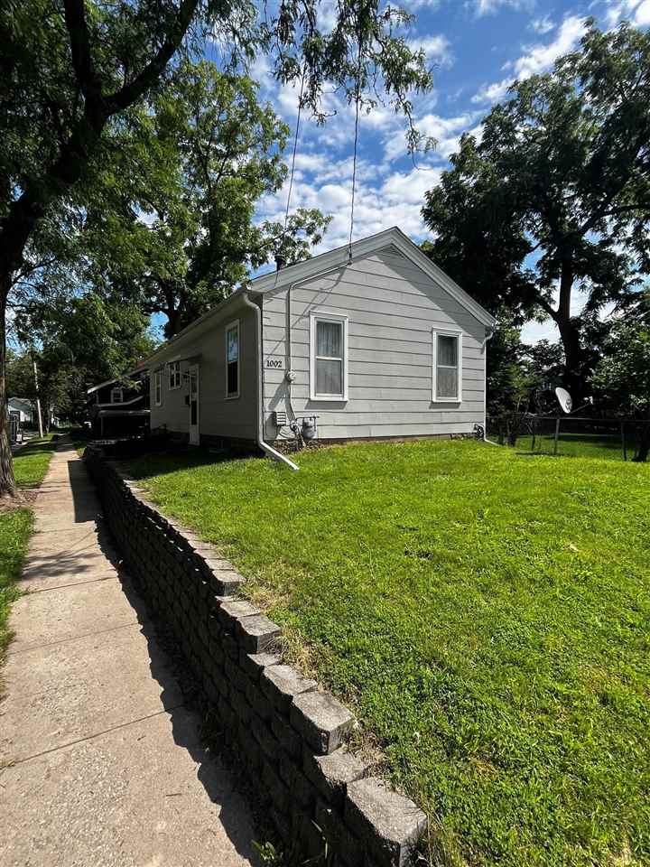 1002 Rochester Avenue Iowa City IA 52245