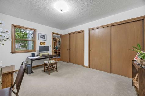 810 N Linn Street Iowa City IA 52245