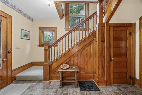 810 N Linn Street Iowa City IA 52245