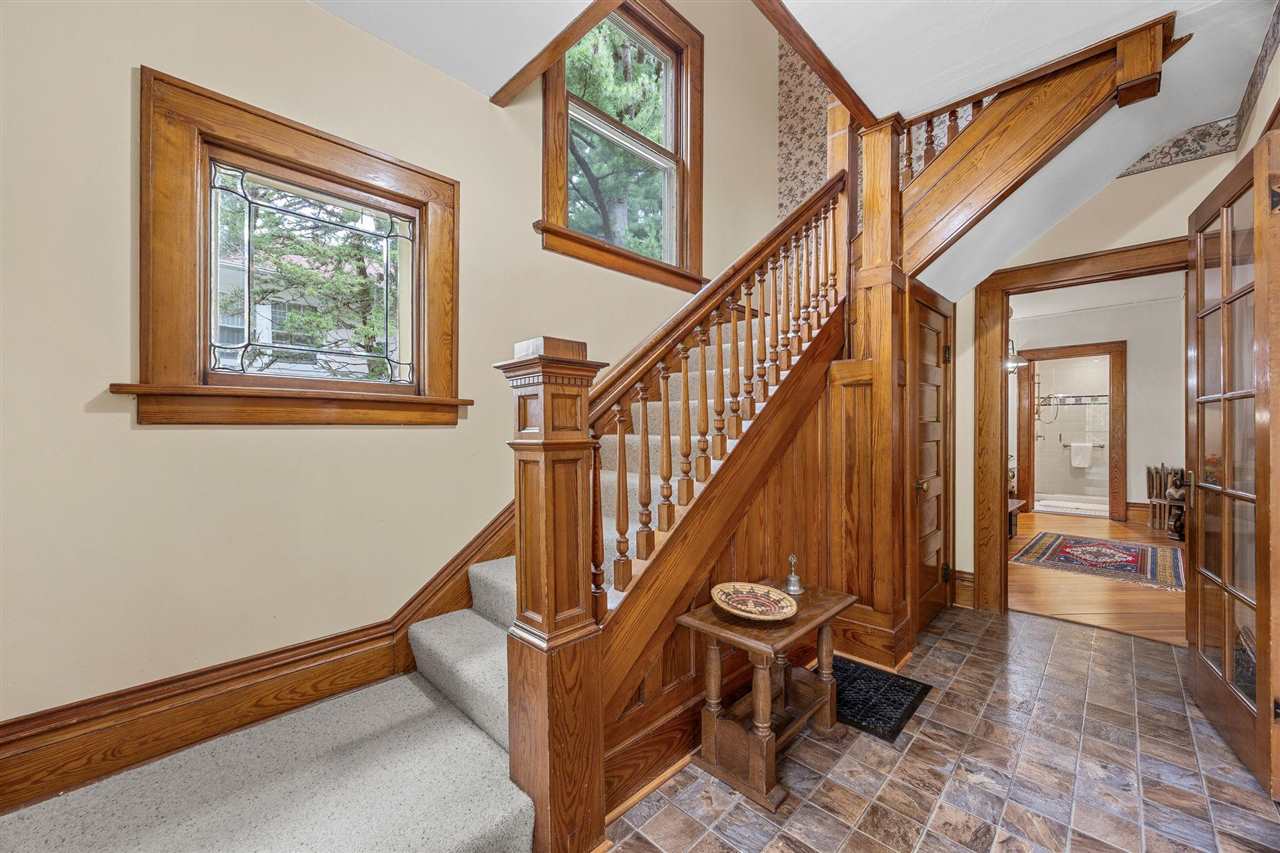 810 N Linn Street Iowa City IA 52245