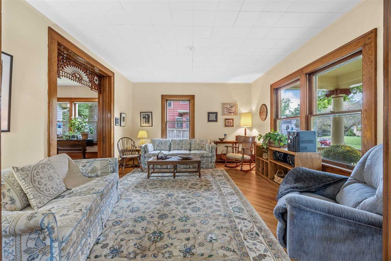 810 N Linn Street Iowa City IA 52245