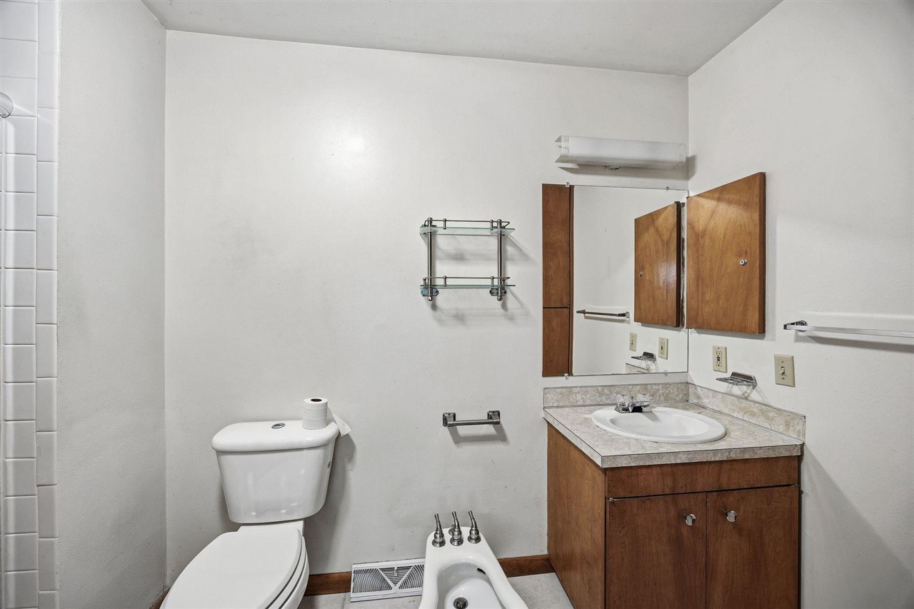 36 Arbury Iowa City IA 52246