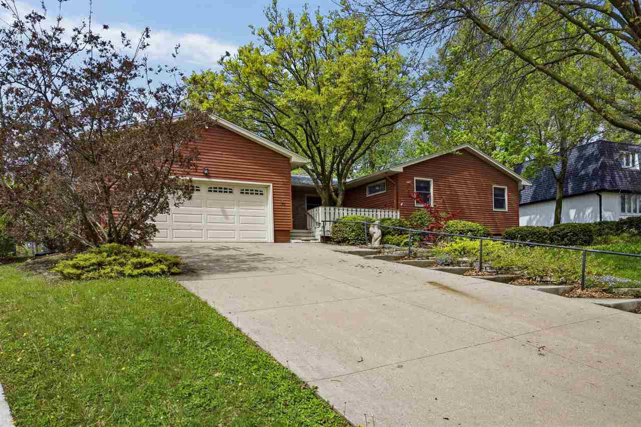 36 Arbury Iowa City IA 52246