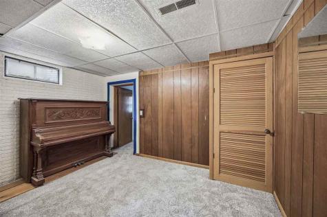 36 Arbury Iowa City IA 52246