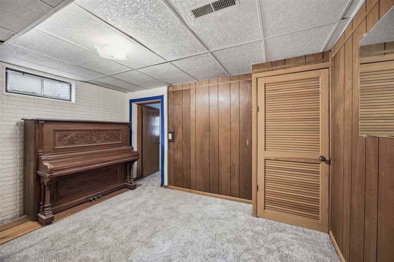36 Arbury Iowa City IA 52246