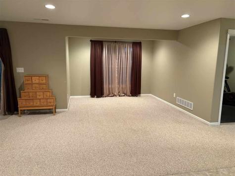 2913 Wyatt Drive NE North Liberty IA 52317