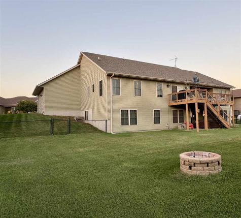 2913 Wyatt Drive NE North Liberty IA 52317