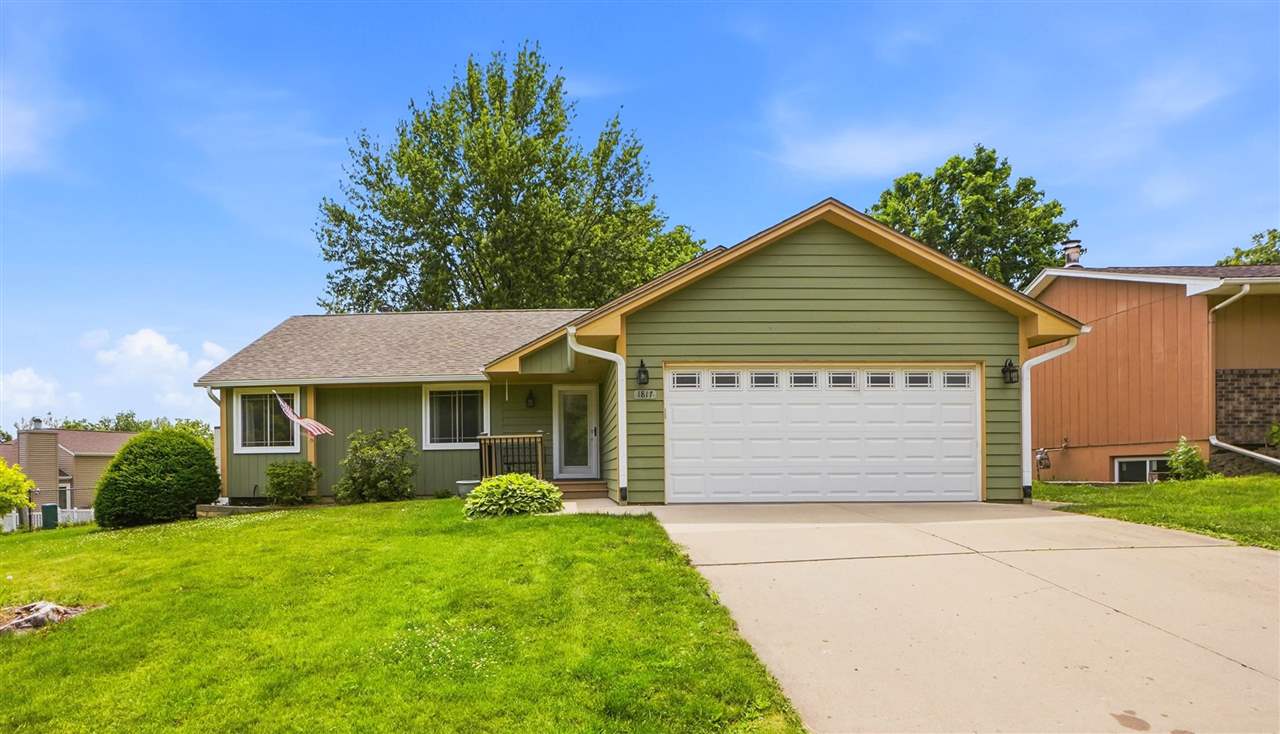 1817 Hollywood Boulevard Iowa City IA 52240
