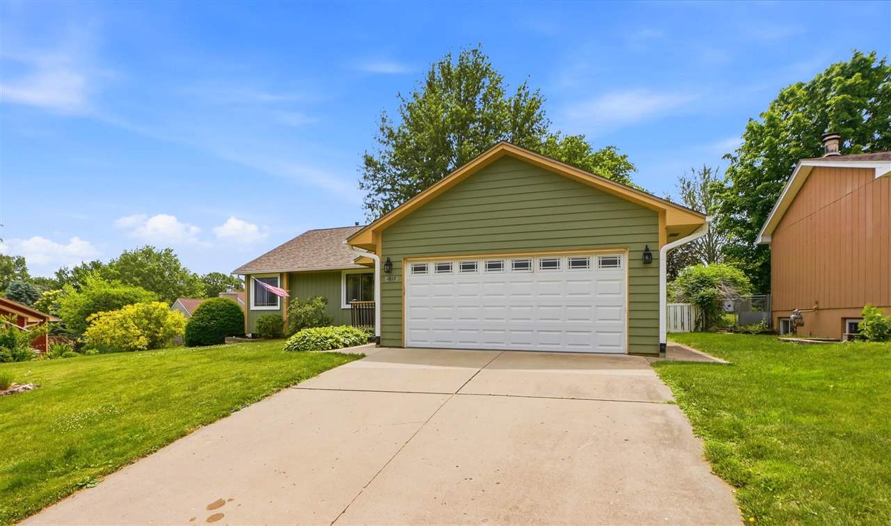 1817 Hollywood Boulevard Iowa City IA 52240