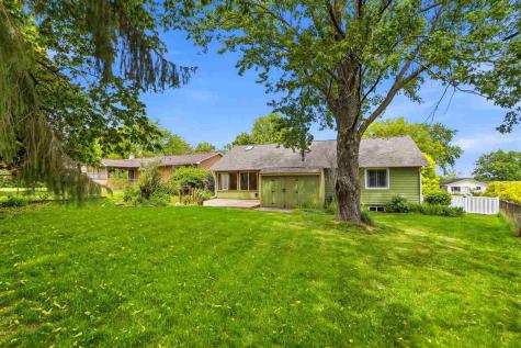 1817 Hollywood Boulevard Iowa City IA 52240
