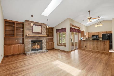 1817 Hollywood Boulevard Iowa City IA 52240