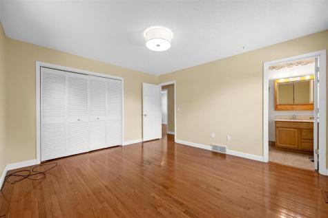 15 Riverview Drive NE Iowa City IA 52240