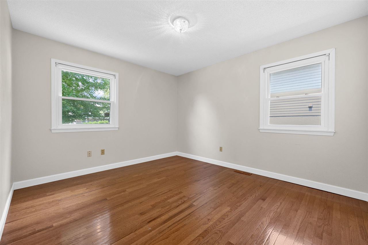 15 Riverview Drive NE Iowa City IA 52240