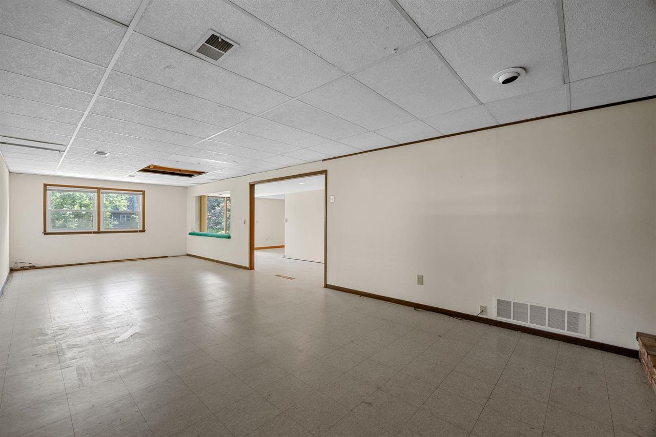 15 Riverview Drive NE Iowa City IA 52240