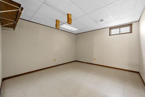 15 Riverview Drive NE Iowa City IA 52240