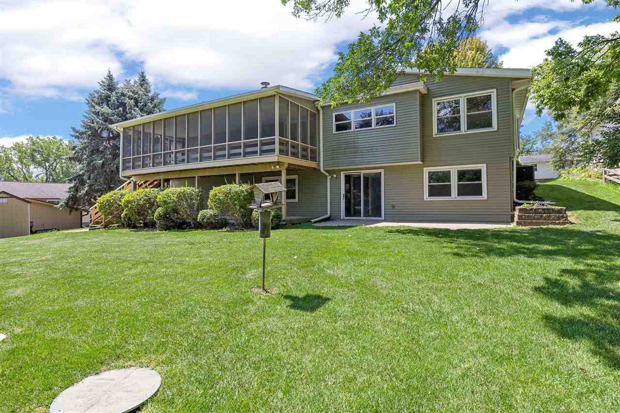 15 Riverview Drive NE Iowa City IA 52240
