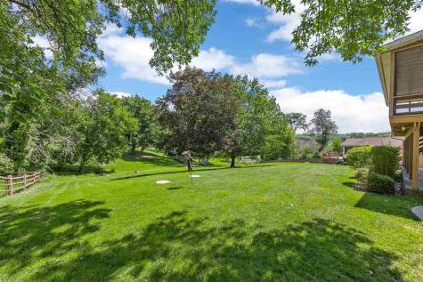 15 Riverview Drive NE Iowa City IA 52240