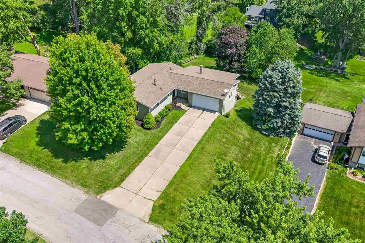 15 Riverview Drive NE Iowa City IA 52240
