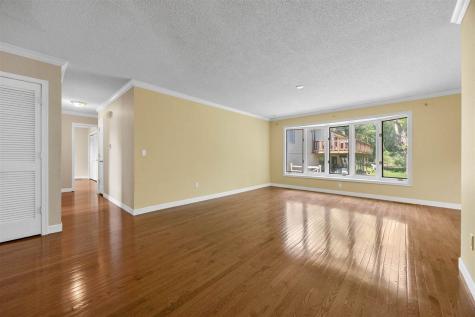 15 Riverview Drive NE Iowa City IA 52240