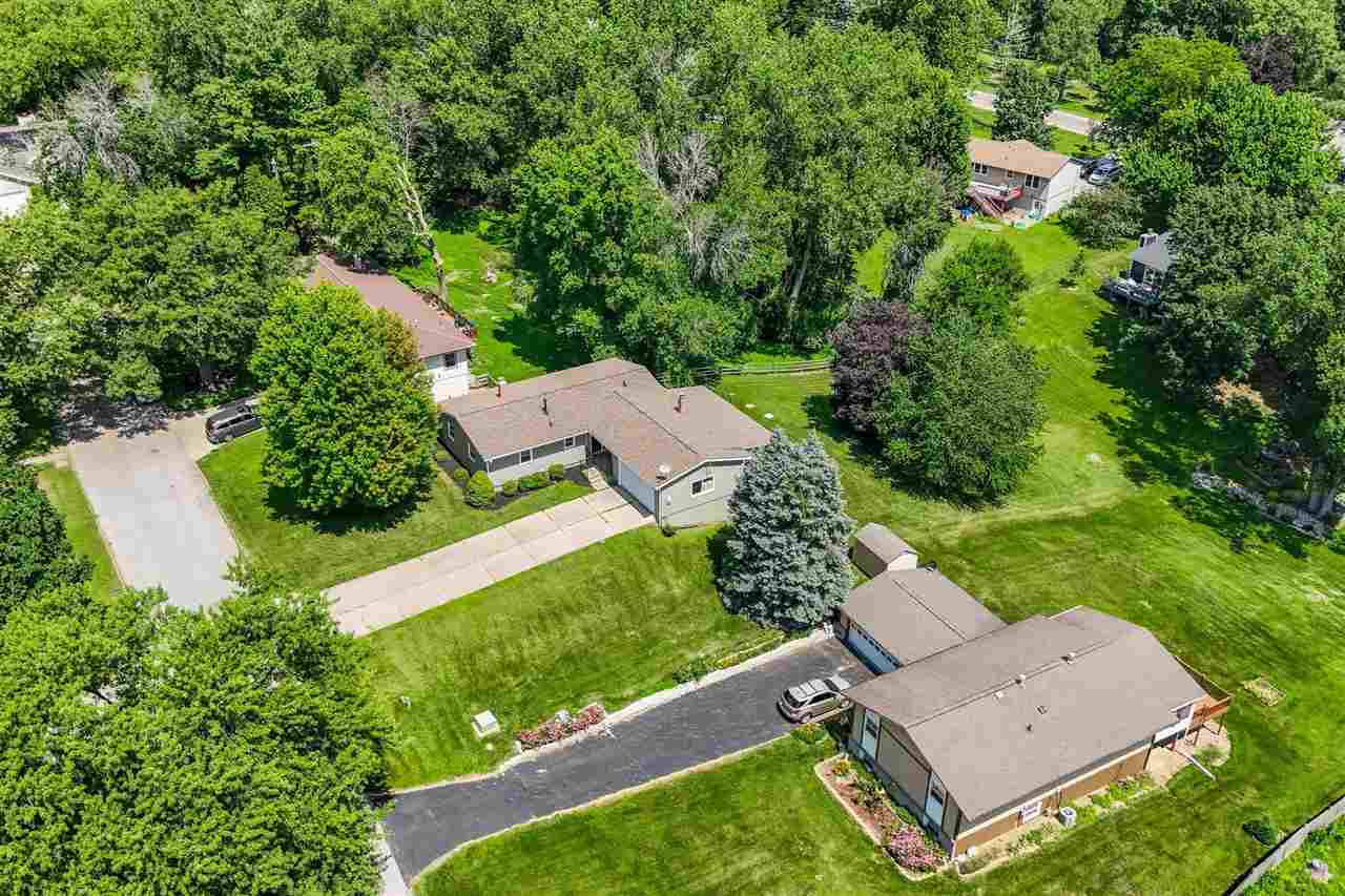 15 Riverview Drive NE Iowa City IA 52240