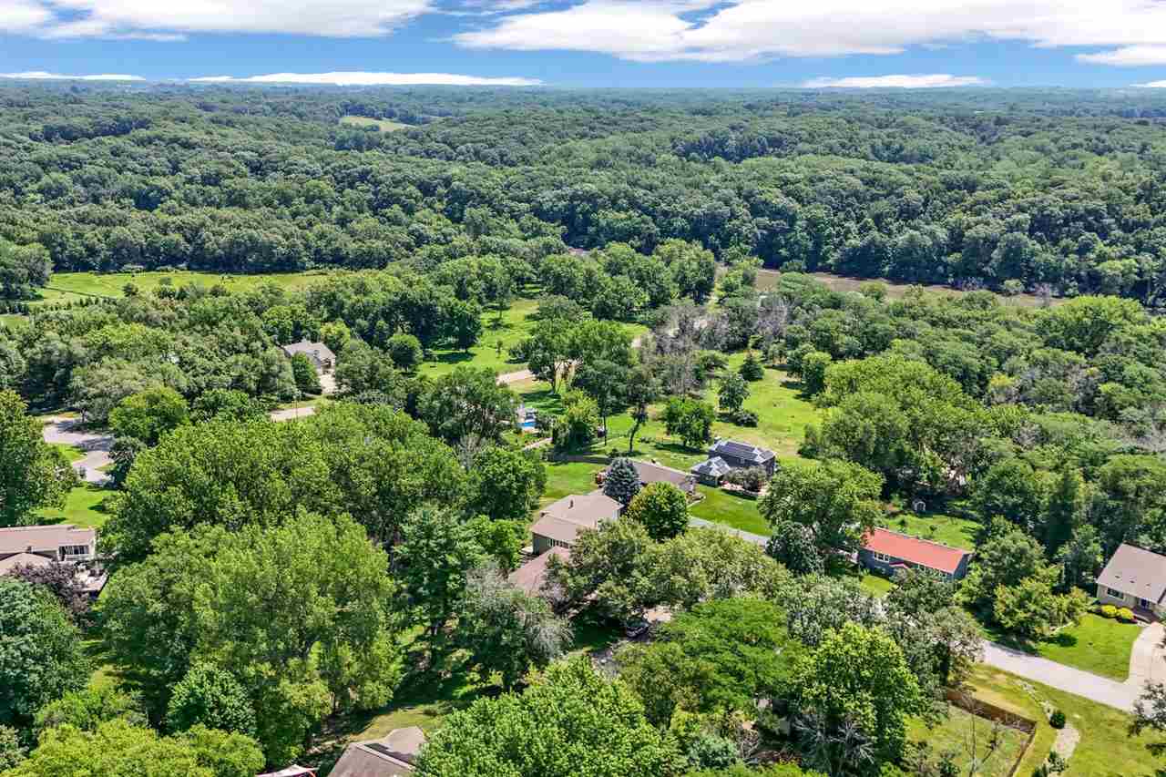 15 Riverview Drive NE Iowa City IA 52240