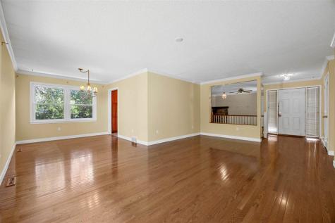 15 Riverview Drive NE Iowa City IA 52240