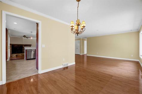 15 Riverview Drive NE Iowa City IA 52240