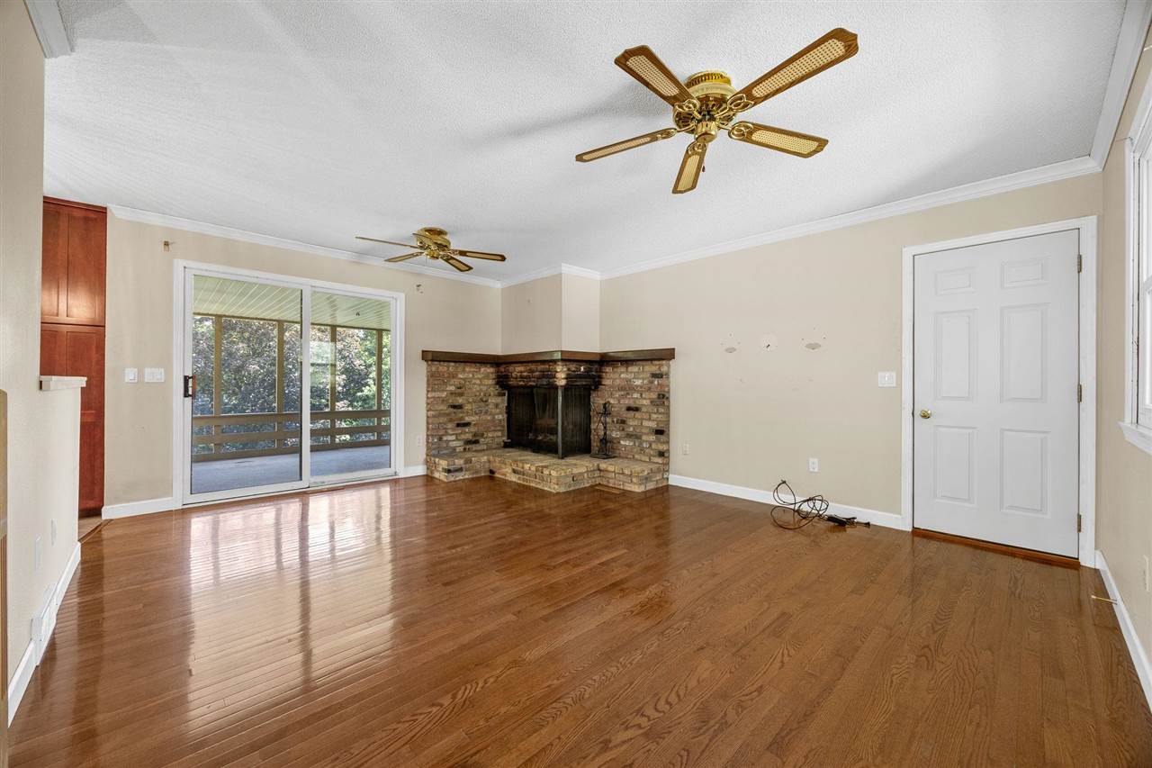 15 Riverview Drive NE Iowa City IA 52240