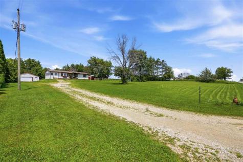 12039 Wright Road La Porte IA 50651