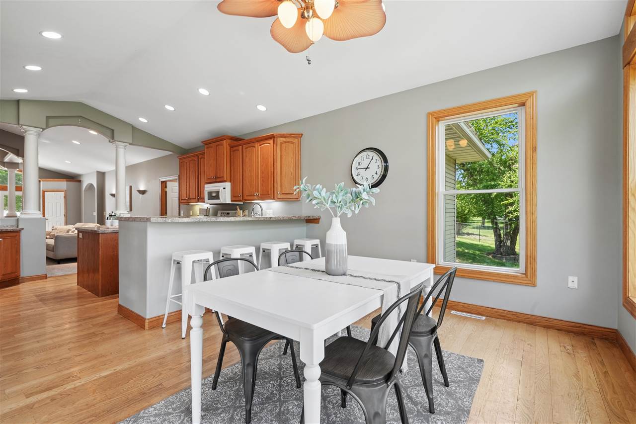 1253 Hillview Court NE Swisher IA 52338