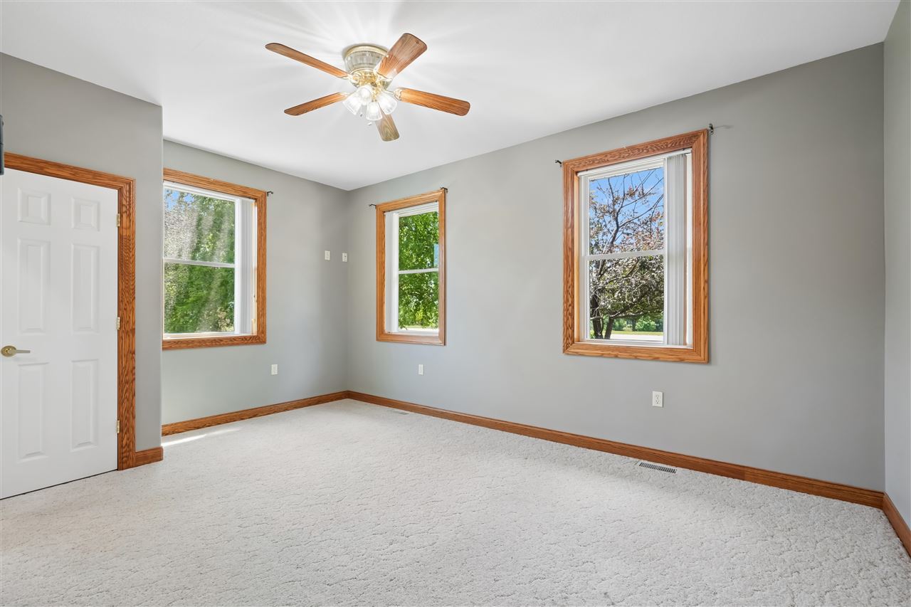 1253 Hillview Court NE Swisher IA 52338